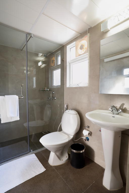Crest Executive Suites, Whitefield Bangalore Room photo